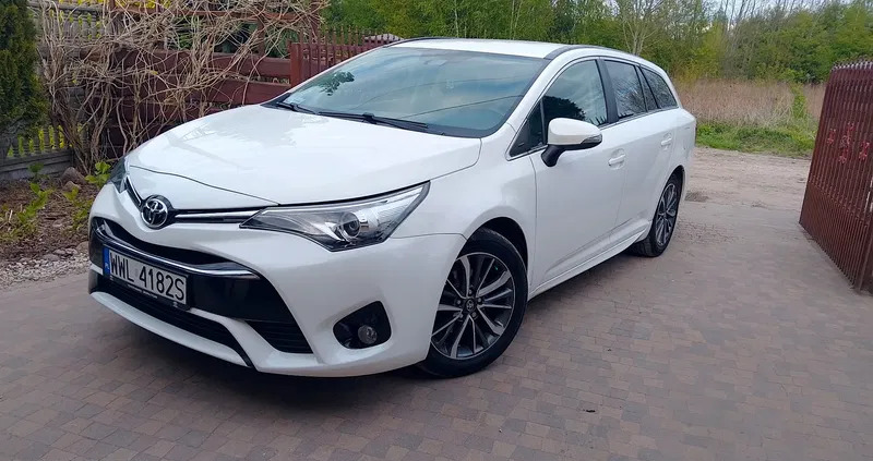 lubuskie Toyota Avensis cena 58000 przebieg: 149000, rok produkcji 2016 z Warszawa